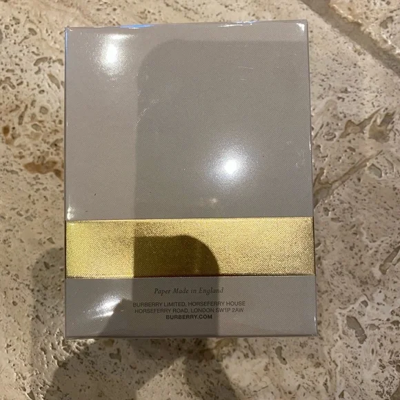 BURBERRY ✨ - Picture 3 of 4